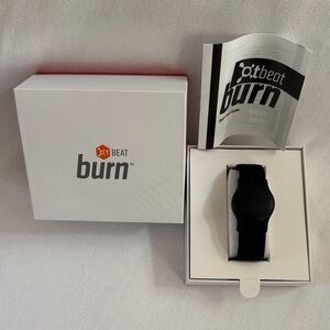BEAT Burn Fitness Tracker Watch - Black